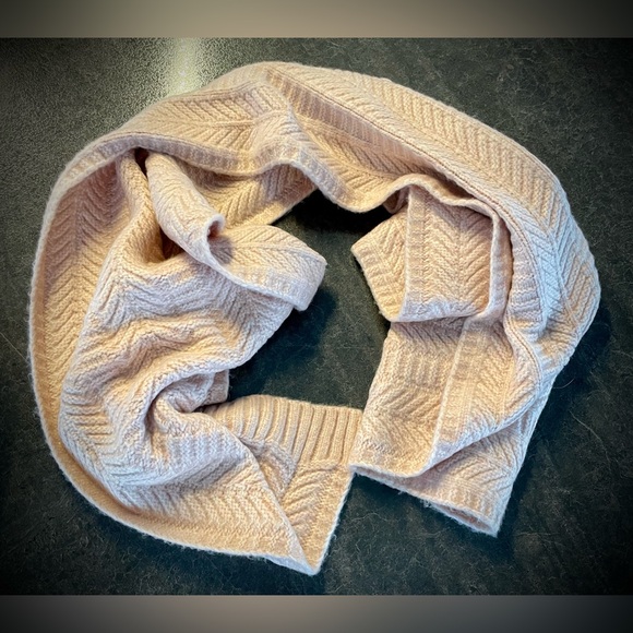 Winter Scarf - Picture 2 of 3